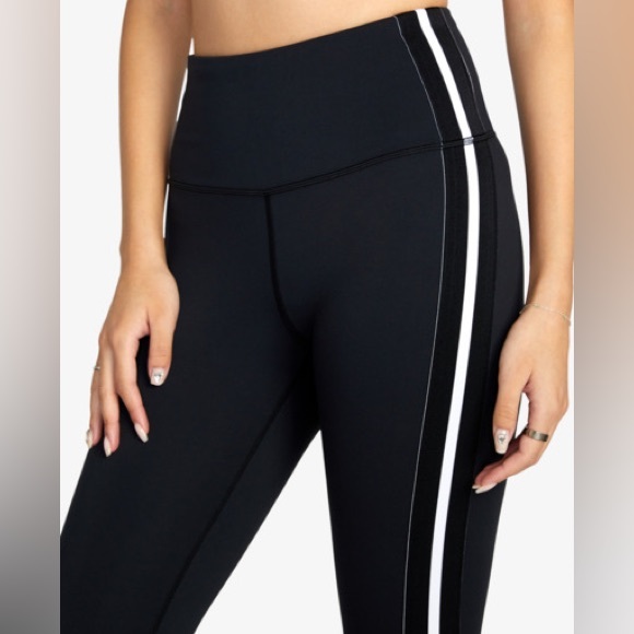 NWT - RVCA: ELASTIC SIDE WORKOUT LEGGINGS Sz: S/8 - Picture 5 of 7